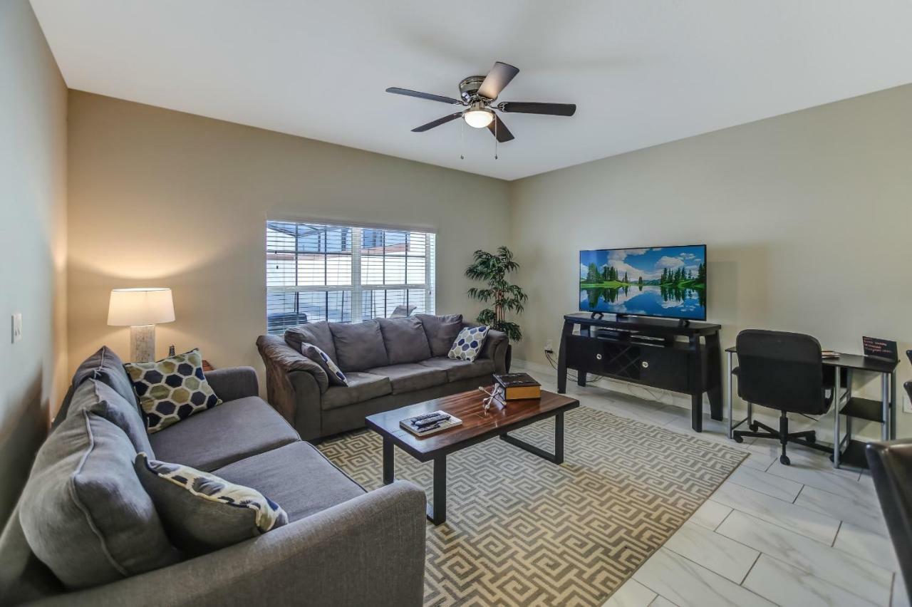 C - New 4 Bedroom Home - 5 Miles To Disney - Free Water Park - Private Pool Kissimmee Eksteriør billede